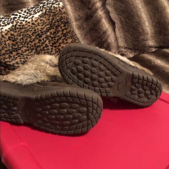 Bear Paw size 8 Rabbit fur boots - Picture 6 of 8